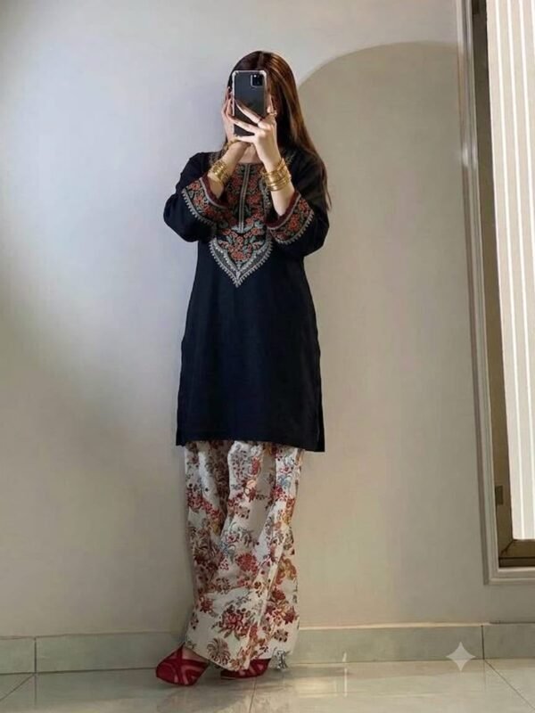 Laam Embroidered Dhanak 2 Piece